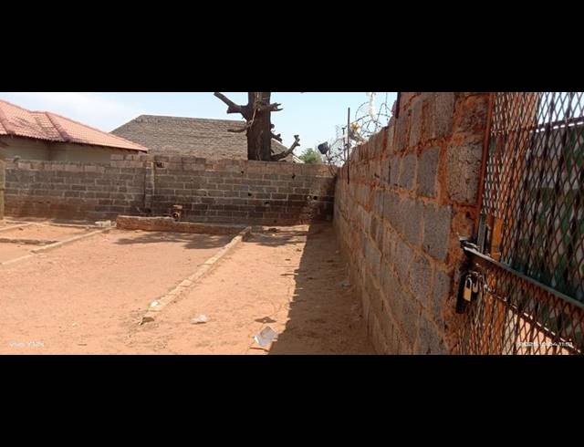 LAND FOR SALE IN LAWLEY